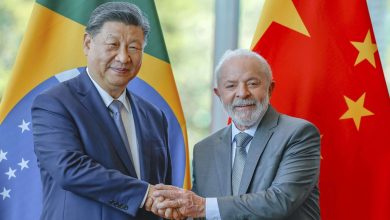 Après une rencontre avec Lula, Xi appelle à rassembler « davantage de voix » pour « une solution politique »…